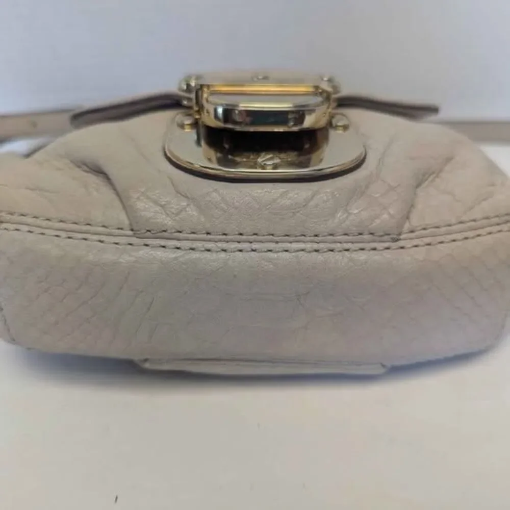 Michael Kors Small Tan Cream Colored Leather Crossbody Bag Purse 8x5x2